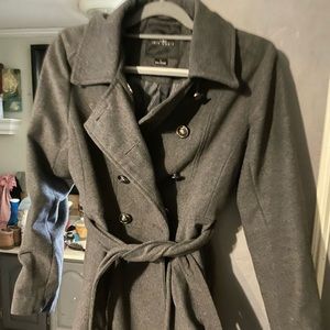 L grey coat fits like a s/m